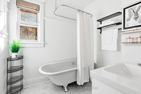 Photo 20 at 7 Juniper Avenue, The Beaches, Toronto