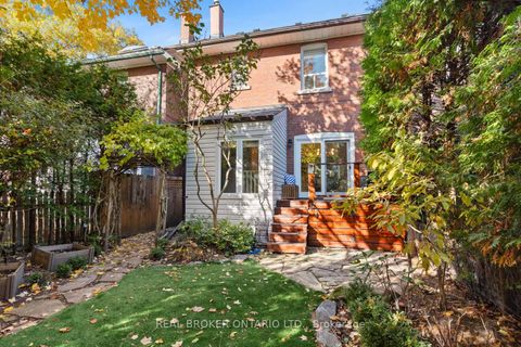 Photo 35 at 7 Juniper Avenue, The Beaches, Toronto