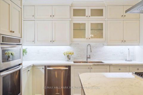 Photo 9 at 135 Glenvale Boulevard, Leaside, Toronto