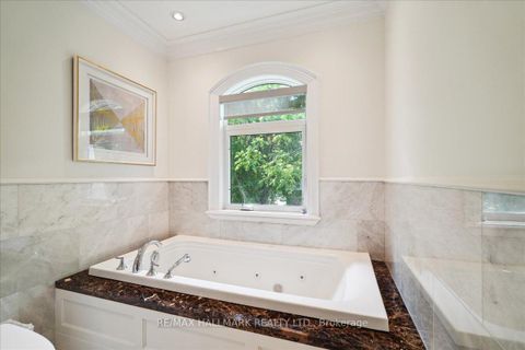 Photo 23 at 135 Glenvale Boulevard, Leaside, Toronto