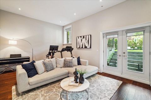 Photo 30 at 135 Glenvale Boulevard, Leaside, Toronto