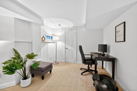 Photo 24 at 336 Oakridge Court, RO River Oaks, Oakville