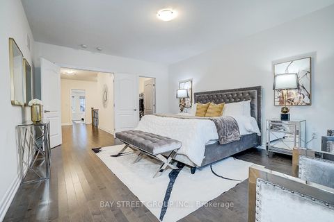 Photo 23 at 14 Botelho Circle, Bayview Southeast, Aurora