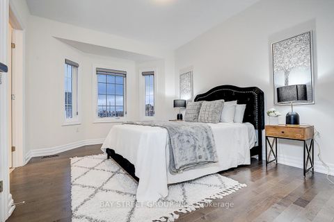 Photo 37 at 14 Botelho Circle, Bayview Southeast, Aurora