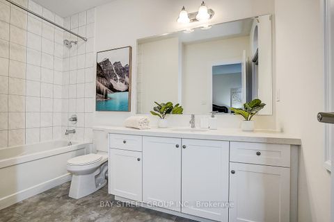 Photo 39 at 14 Botelho Circle, Bayview Southeast, Aurora