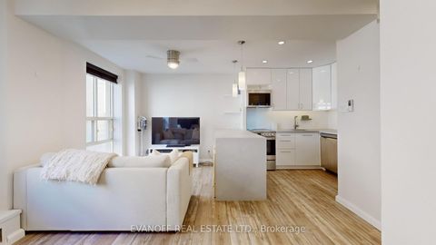 Photo 10 at 605 - 80 Charles Street E, Yonge Corridor, Toronto