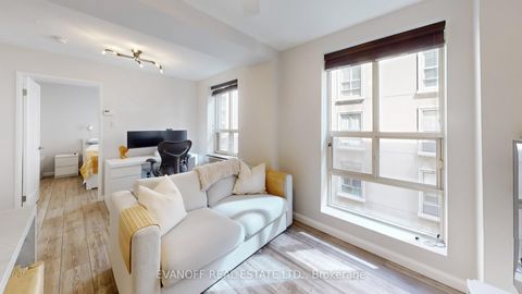 Photo 11 at 605 - 80 Charles Street E, Yonge Corridor, Toronto