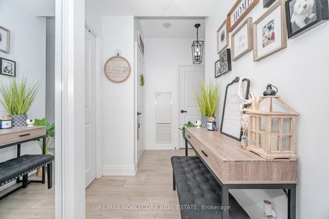 Photo 4 at 1505 - 3700 Highway 7 Road, Vaughan Corporate Centre, Vaughan