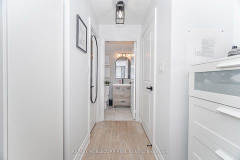 Photo 19 at 1505 - 3700 Highway 7 Road, Vaughan Corporate Centre, Vaughan