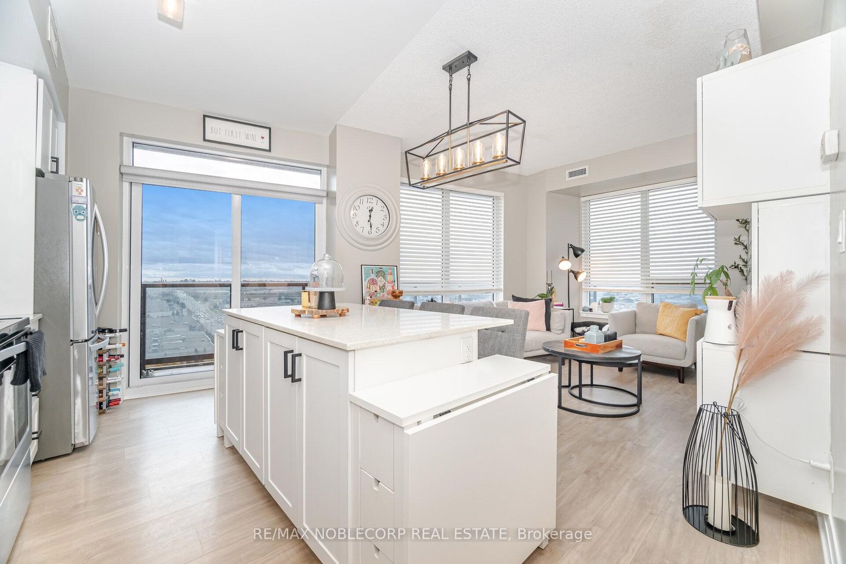 1505 - 3700 Highway 7 Road, Vaughan Corporate Centre, Vaughan 