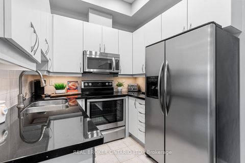 Photo 7 at 51 St Paul Street, Moss Park, Toronto