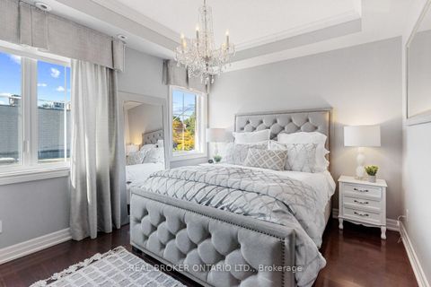 Photo 8 at 51 St Paul Street, Moss Park, Toronto