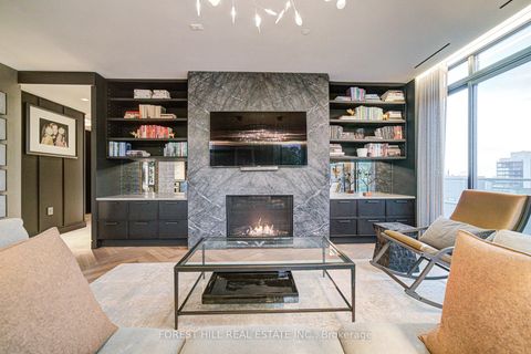 Photo 1 at 706 - 377 Madison Avenue, Casa Loma, Toronto