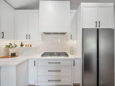 Photo 7 at 24 Appledale Road, Rosethorn, Toronto