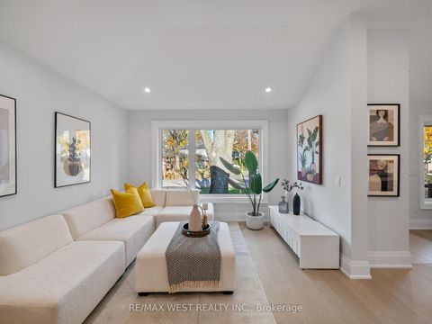 Photo 9 at 24 Appledale Road, Rosethorn, Toronto