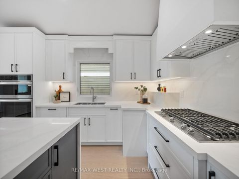 Photo 12 at 24 Appledale Road, Rosethorn, Toronto
