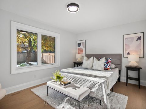 Photo 18 at 24 Appledale Road, Rosethorn, Toronto