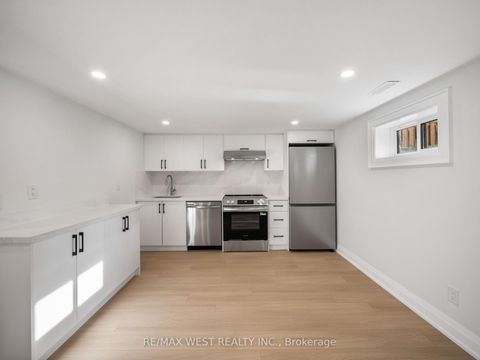 Photo 35 at 24 Appledale Road, Rosethorn, Toronto