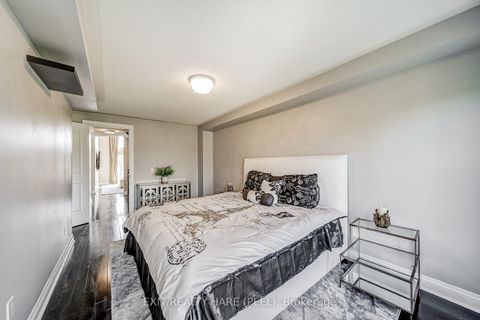 Photo 21 at 41 Poetry Drive, Vellore Village, Vaughan