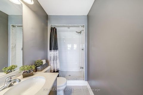 Photo 24 at 41 Poetry Drive, Vellore Village, Vaughan