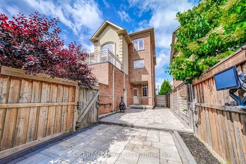 Photo 47 at 41 Poetry Drive, Vellore Village, Vaughan