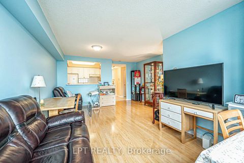 Photo 12 at 1003 - 5001 Finch Avenue E, Agincourt North, Toronto