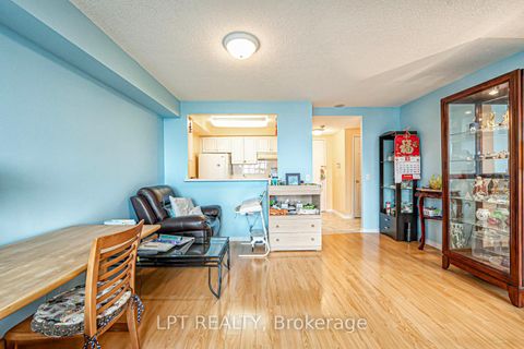 Photo 13 at 1003 - 5001 Finch Avenue E, Agincourt North, Toronto