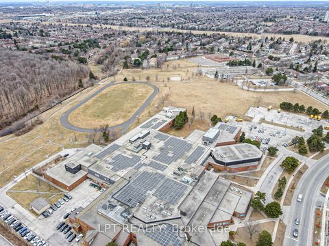 Photo 32 at 1003 - 5001 Finch Avenue E, Agincourt North, Toronto