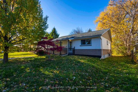 Photo 1 at 2728 Kennedy Road, L'Amoreaux, Toronto