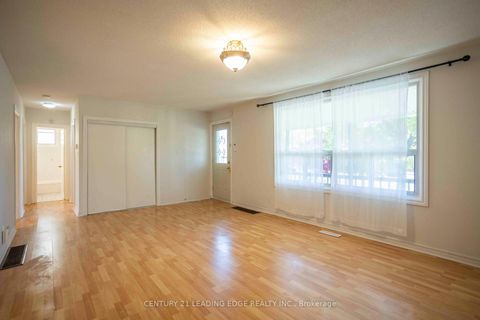 Photo 6 at 2728 Kennedy Road, L'Amoreaux, Toronto