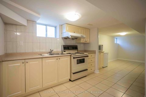 Photo 19 at 2728 Kennedy Road, L'Amoreaux, Toronto