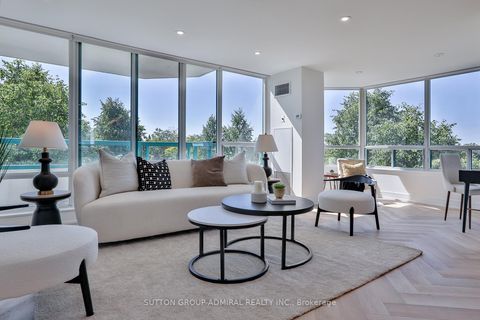 Photo 2 at 610 - 7250 Yonge Street, Yorkhill, Vaughan