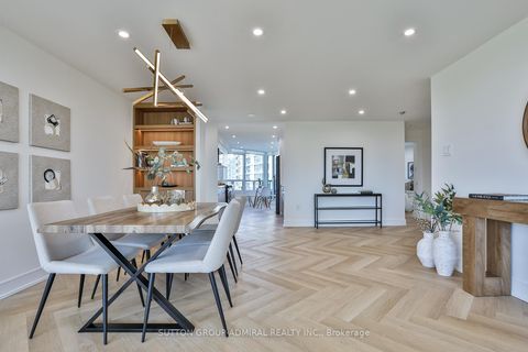 Photo 5 at 610 - 7250 Yonge Street, Yorkhill, Vaughan