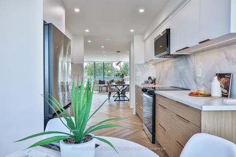 Photo 10 at 610 - 7250 Yonge Street, Yorkhill, Vaughan