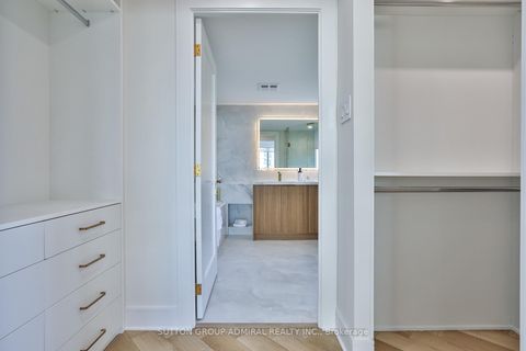 Photo 14 at 610 - 7250 Yonge Street, Yorkhill, Vaughan