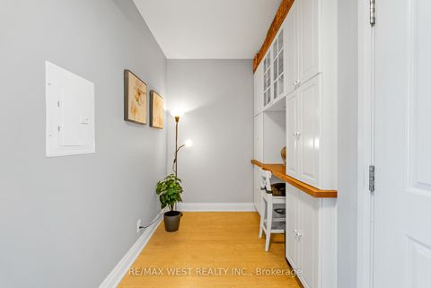 Photo 3 at 710 - 24 Woodstream Boulevard, Vaughan Grove, Vaughan