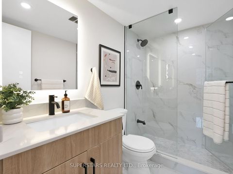 Photo 13 at 704 - 820 Burnhamthorpe Road, Markland Wood, Toronto