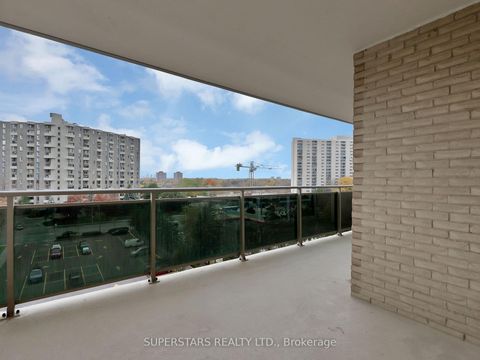 Photo 21 at 704 - 820 Burnhamthorpe Road, Markland Wood, Toronto