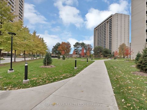 Photo 24 at 704 - 820 Burnhamthorpe Road, Markland Wood, Toronto
