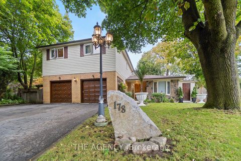 Photo 1 at 178 Millpond Court, Mill Pond, Richmond Hill