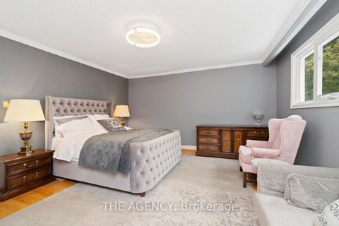 Photo 14 at 178 Millpond Court, Mill Pond, Richmond Hill