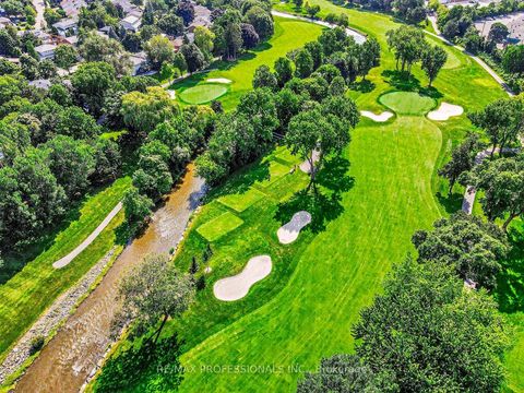 Photo 5 at 1 - 4357 Bloor Street W, Markland Wood, Toronto