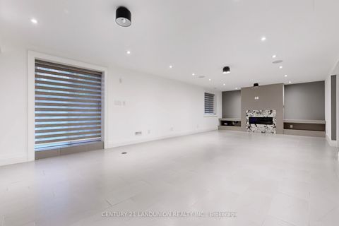 Photo 32 at 46 Elmsthorpe Avenue, Forest Hill South, Toronto