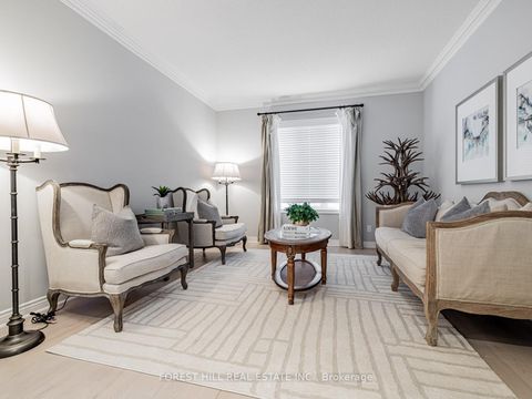 Photo 6 at 134 Royal Palm Drive, Yorkhill, Vaughan