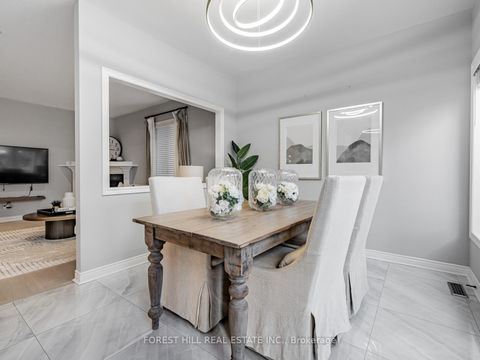 Photo 9 at 134 Royal Palm Drive, Yorkhill, Vaughan