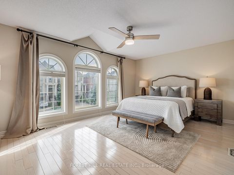 Photo 17 at 134 Royal Palm Drive, Yorkhill, Vaughan