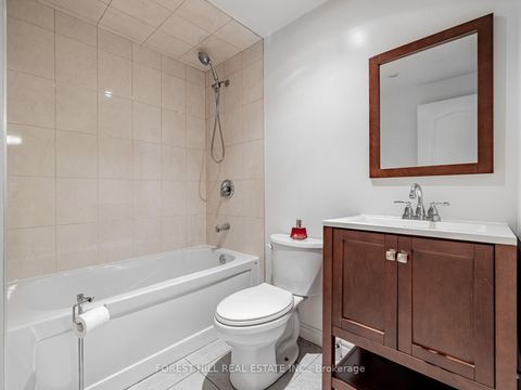 Photo 20 at 134 Royal Palm Drive, Yorkhill, Vaughan