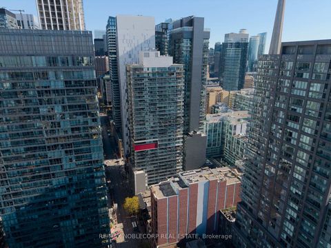 Photo 1 at 810 - 375 King Street W, Waterfront Communities C1, Toronto