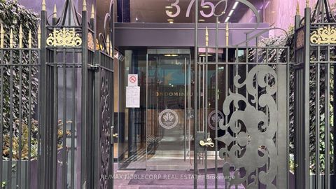 Photo 6 at 810 - 375 King Street W, Waterfront Communities C1, Toronto