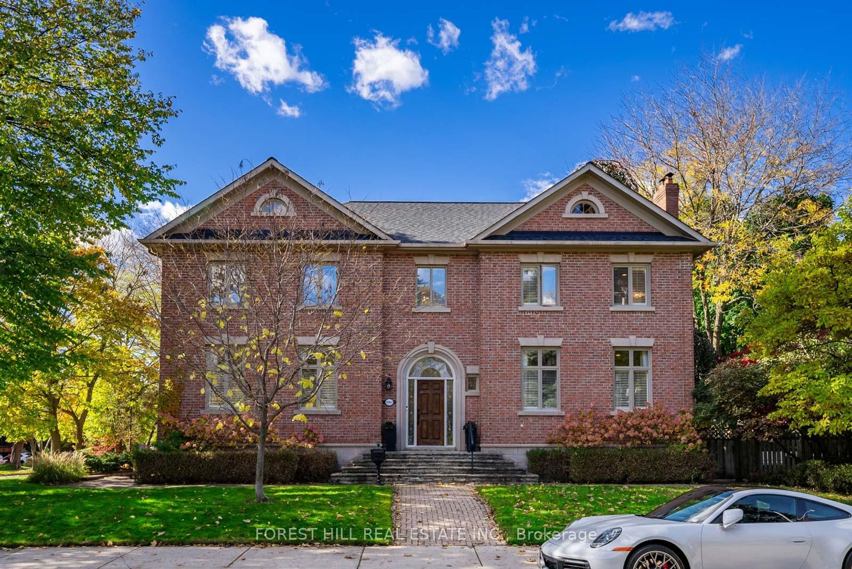 2 St Hildas Avenue, Lawrence Park South, Toronto 